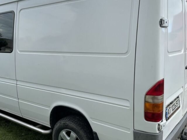 Білий Мерседес Sprinter, об'ємом двигуна 2.7 л та пробігом 830 тис. км за 7500 $, фото 5 на Automoto.ua