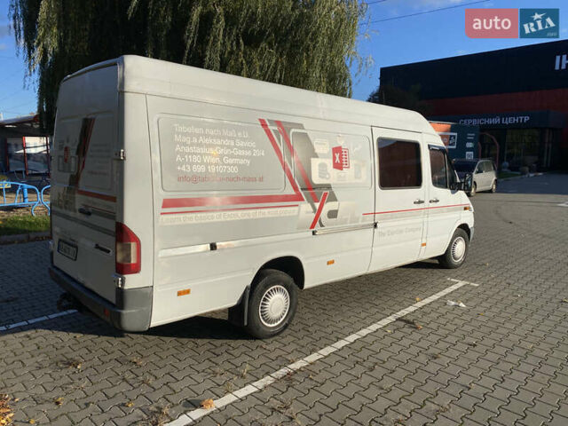 Белый Мерседес Sprinter, объемом двигателя 2.7 л и пробегом 309 тыс. км за 9200 $, фото 14 на Automoto.ua
