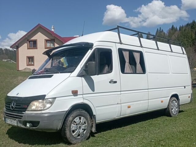 Белый Мерседес Sprinter, объемом двигателя 2.2 л и пробегом 590 тыс. км за 6499 $, фото 1 на Automoto.ua