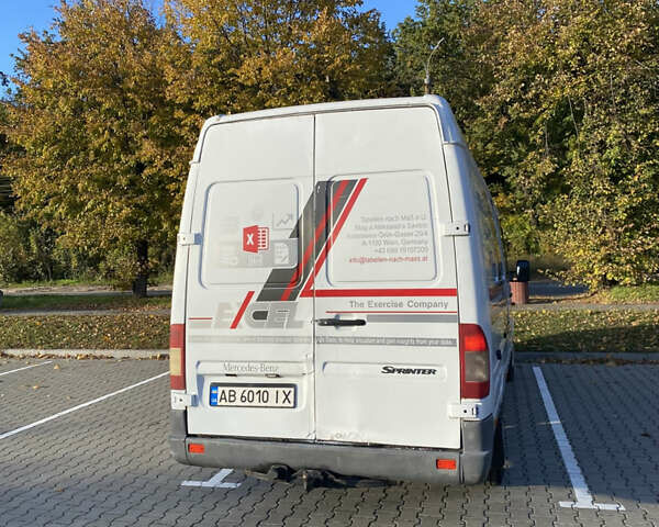 Белый Мерседес Sprinter, объемом двигателя 2.7 л и пробегом 309 тыс. км за 9200 $, фото 17 на Automoto.ua