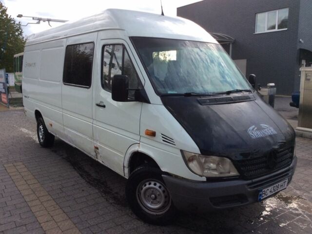 Белый Мерседес Sprinter, объемом двигателя 0 л и пробегом 600 тыс. км за 4500 $, фото 4 на Automoto.ua