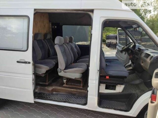 Белый Мерседес Sprinter, объемом двигателя 2.2 л и пробегом 318 тыс. км за 8950 $, фото 9 на Automoto.ua