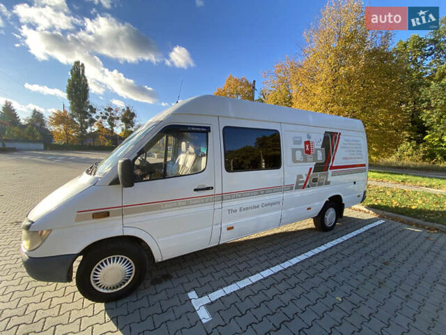 Белый Мерседес Sprinter, объемом двигателя 2.7 л и пробегом 309 тыс. км за 9200 $, фото 11 на Automoto.ua