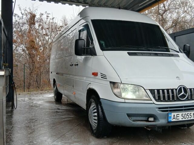 Білий Мерседес Sprinter, об'ємом двигуна 2.7 л та пробігом 425 тис. км за 10000 $, фото 1 на Automoto.ua