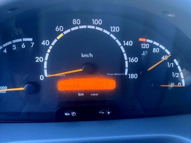 Білий Мерседес Sprinter, об'ємом двигуна 2.1 л та пробігом 444 тис. км за 10500 $, фото 6 на Automoto.ua