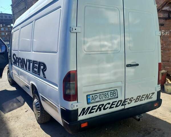 Белый Мерседес Sprinter, объемом двигателя 2.15 л и пробегом 365 тыс. км за 7500 $, фото 5 на Automoto.ua