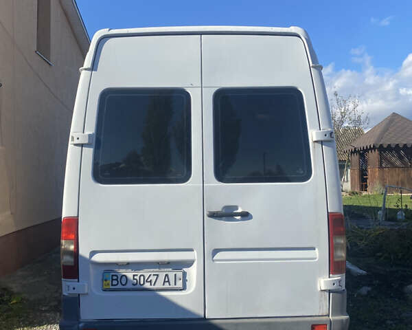 Белый Мерседес Sprinter, объемом двигателя 2.7 л и пробегом 534 тыс. км за 10900 $, фото 3 на Automoto.ua
