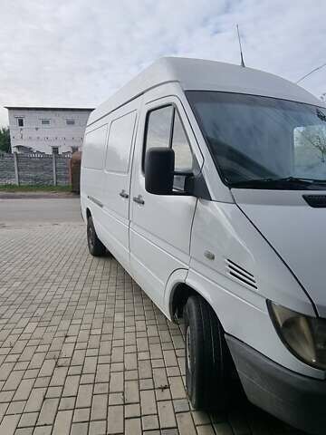 Білий Мерседес Sprinter, об'ємом двигуна 2.15 л та пробігом 667 тис. км за 7000 $, фото 2 на Automoto.ua