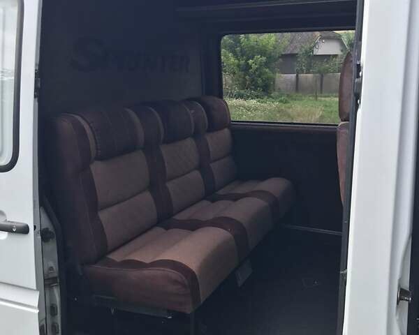 Белый Мерседес Sprinter, объемом двигателя 2.3 л и пробегом 559 тыс. км за 8800 $, фото 30 на Automoto.ua