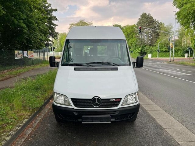 Белый Мерседес Sprinter, объемом двигателя 2.2 л и пробегом 450 тыс. км за 2900 $, фото 15 на Automoto.ua