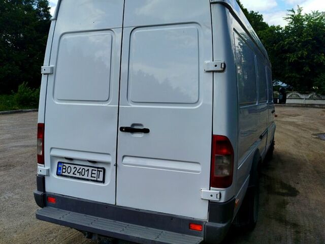 Белый Мерседес Sprinter, объемом двигателя 2.7 л и пробегом 0 тыс. км за 13200 $, фото 4 на Automoto.ua