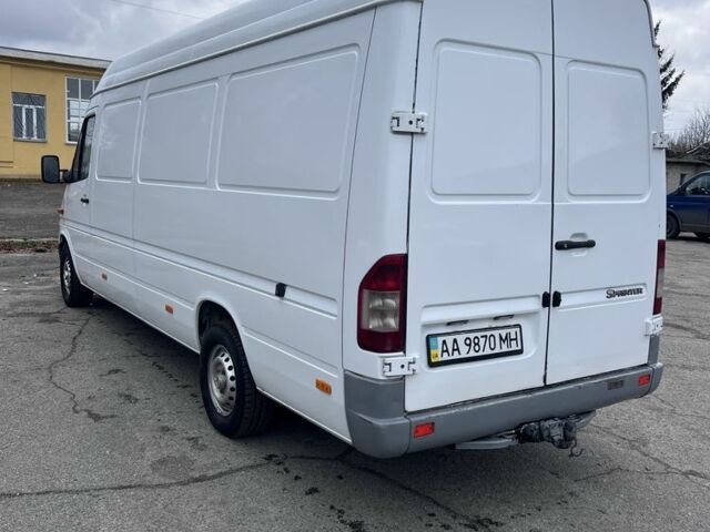 Білий Мерседес Sprinter, об'ємом двигуна 2.2 л та пробігом 300 тис. км за 11000 $, фото 3 на Automoto.ua