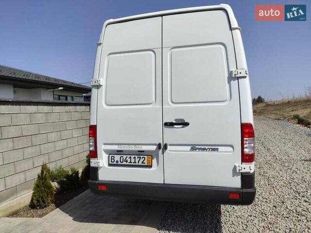 Белый Мерседес Sprinter, объемом двигателя 0 л и пробегом 260 тыс. км за 23900 $, фото 30 на Automoto.ua