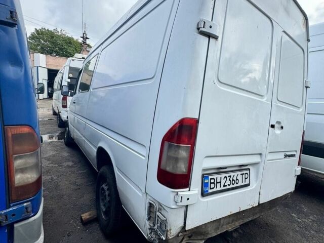 Белый Мерседес Sprinter, объемом двигателя 2.1 л и пробегом 230 тыс. км за 3600 $, фото 1 на Automoto.ua