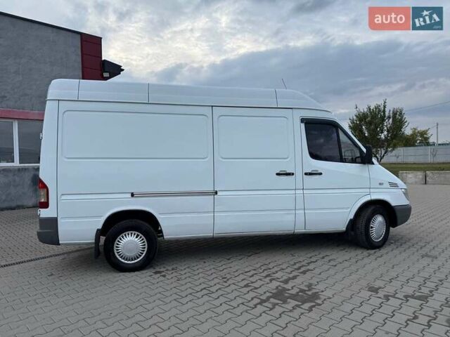 Білий Мерседес Sprinter, об'ємом двигуна 2.1 л та пробігом 536 тис. км за 7400 $, фото 21 на Automoto.ua