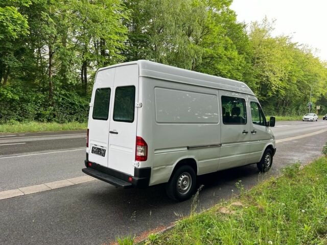 Белый Мерседес Sprinter, объемом двигателя 2.2 л и пробегом 450 тыс. км за 2900 $, фото 4 на Automoto.ua