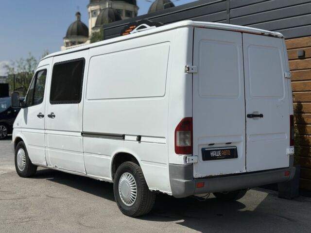 Белый Мерседес Sprinter, объемом двигателя 2.2 л и пробегом 500 тыс. км за 4600 $, фото 5 на Automoto.ua