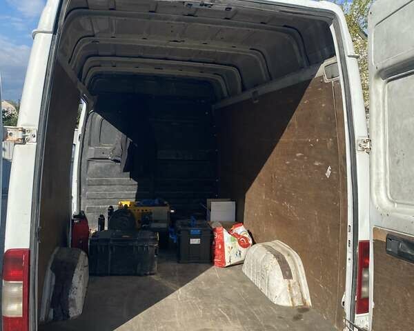 Білий Мерседес Sprinter, об'ємом двигуна 2.1 л та пробігом 570 тис. км за 9000 $, фото 2 на Automoto.ua