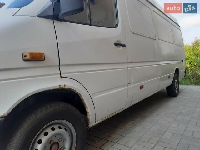 Белый Мерседес Sprinter, объемом двигателя 2.15 л и пробегом 740 тыс. км за 7000 $, фото 5 на Automoto.ua
