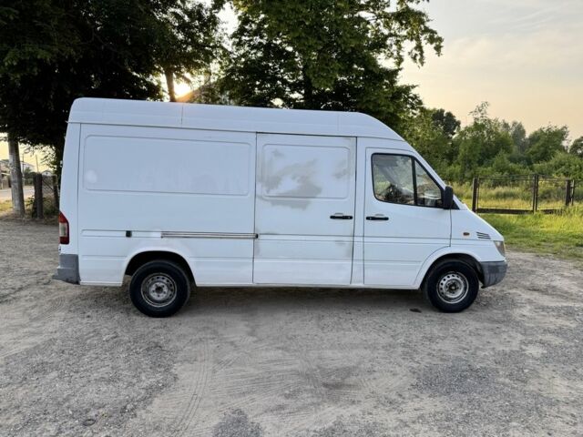 Білий Мерседес Sprinter, об'ємом двигуна 2.2 л та пробігом 559 тис. км за 3900 $, фото 6 на Automoto.ua
