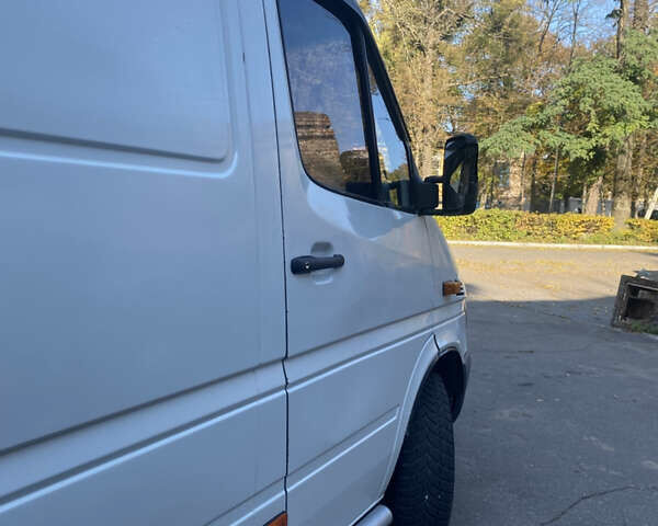 Білий Мерседес Sprinter, об'ємом двигуна 2.15 л та пробігом 358 тис. км за 11450 $, фото 4 на Automoto.ua