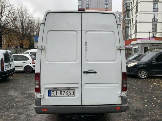 Белый Мерседес Sprinter, объемом двигателя 2.7 л и пробегом 320 тыс. км за 3550 $, фото 2 на Automoto.ua