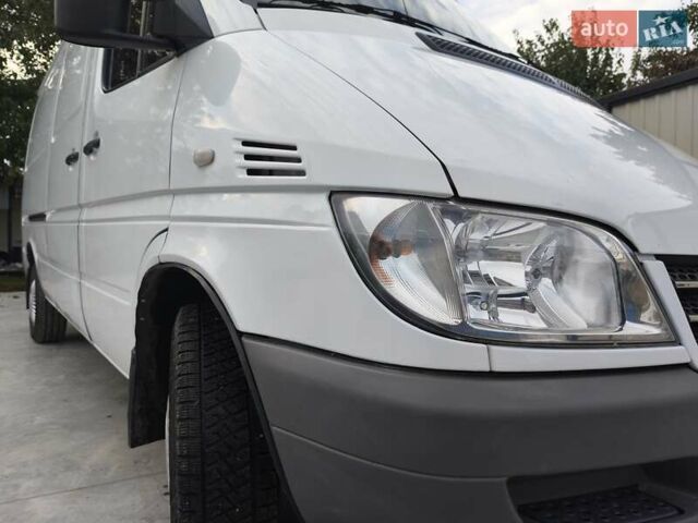 Білий Мерседес Sprinter, об'ємом двигуна 2.1 л та пробігом 536 тис. км за 7400 $, фото 27 на Automoto.ua