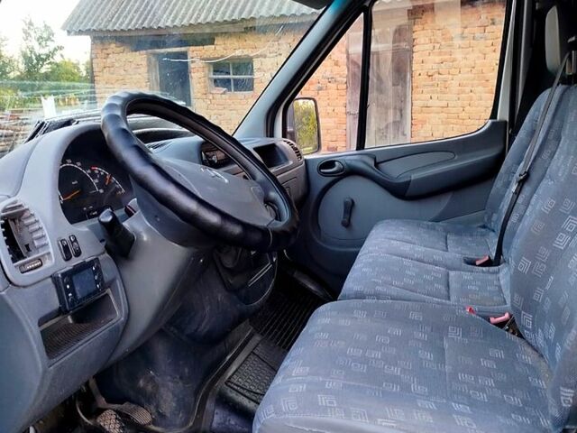 Білий Мерседес Sprinter, об'ємом двигуна 2.7 л та пробігом 378 тис. км за 12500 $, фото 9 на Automoto.ua