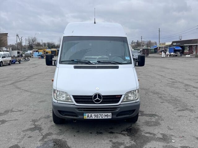Білий Мерседес Sprinter, об'ємом двигуна 2.2 л та пробігом 300 тис. км за 11000 $, фото 2 на Automoto.ua