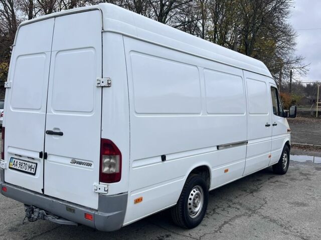 Білий Мерседес Sprinter, об'ємом двигуна 2.2 л та пробігом 300 тис. км за 11000 $, фото 4 на Automoto.ua