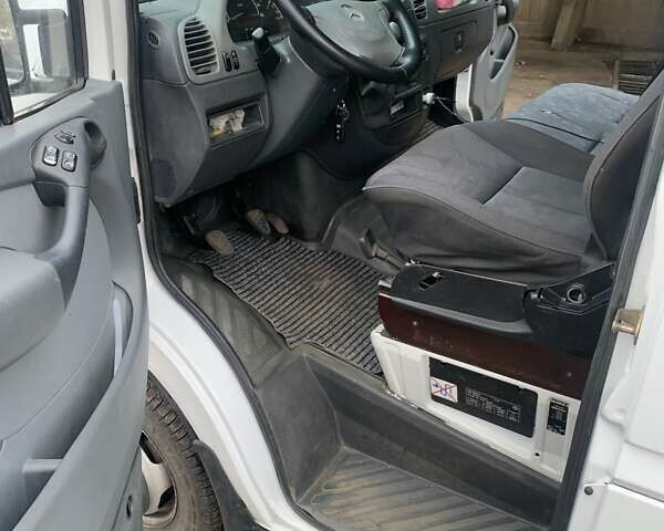 Білий Мерседес Sprinter, об'ємом двигуна 2.15 л та пробігом 536 тис. км за 9600 $, фото 7 на Automoto.ua