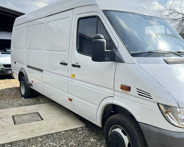 Белый Мерседес Sprinter, объемом двигателя 2.15 л и пробегом 157 тыс. км за 15600 $, фото 65 на Automoto.ua