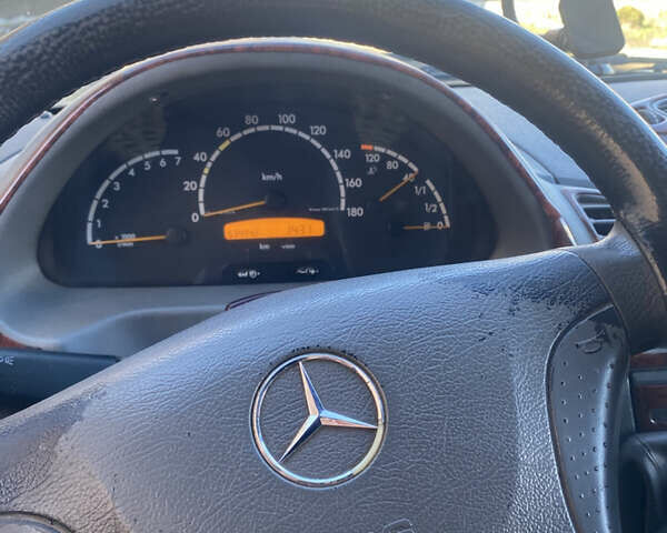 Белый Мерседес Sprinter, объемом двигателя 2.7 л и пробегом 534 тыс. км за 10900 $, фото 13 на Automoto.ua