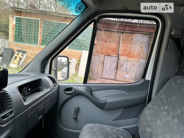 Білий Мерседес Sprinter, об'ємом двигуна 2.15 л та пробігом 450 тис. км за 11000 $, фото 1 на Automoto.ua