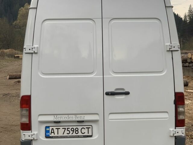Білий Мерседес Sprinter, об'ємом двигуна 2.7 л та пробігом 374 тис. км за 9450 $, фото 7 на Automoto.ua