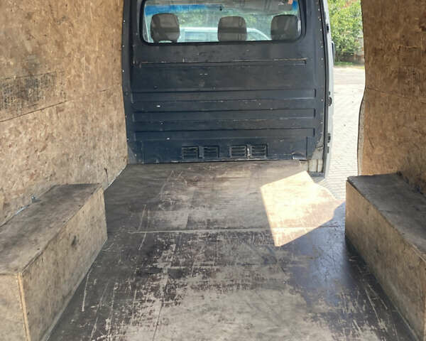 Белый Мерседес Sprinter, объемом двигателя 2.2 л и пробегом 340 тыс. км за 7200 $, фото 16 на Automoto.ua