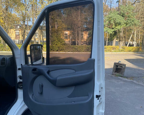 Білий Мерседес Sprinter, об'ємом двигуна 2.15 л та пробігом 358 тис. км за 11450 $, фото 16 на Automoto.ua