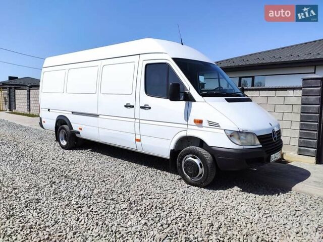 Белый Мерседес Sprinter, объемом двигателя 0 л и пробегом 260 тыс. км за 23900 $, фото 4 на Automoto.ua
