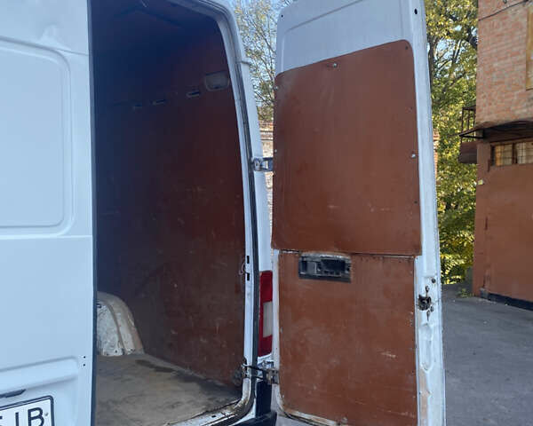 Білий Мерседес Sprinter, об'ємом двигуна 2.15 л та пробігом 358 тис. км за 11450 $, фото 13 на Automoto.ua