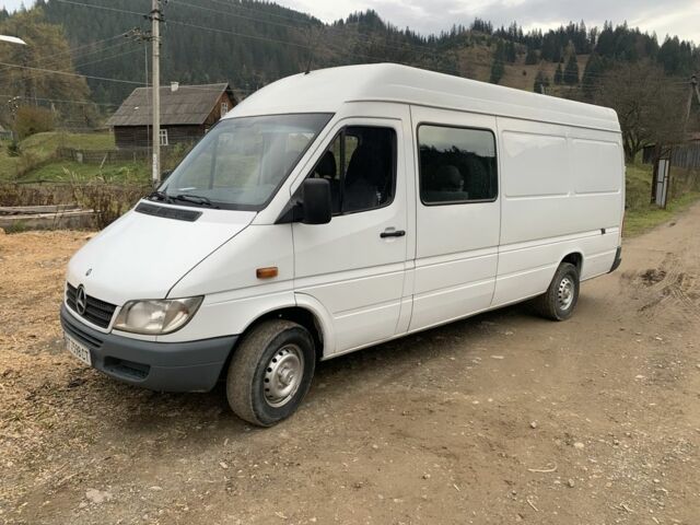 Білий Мерседес Sprinter, об'ємом двигуна 2.7 л та пробігом 374 тис. км за 9450 $, фото 1 на Automoto.ua