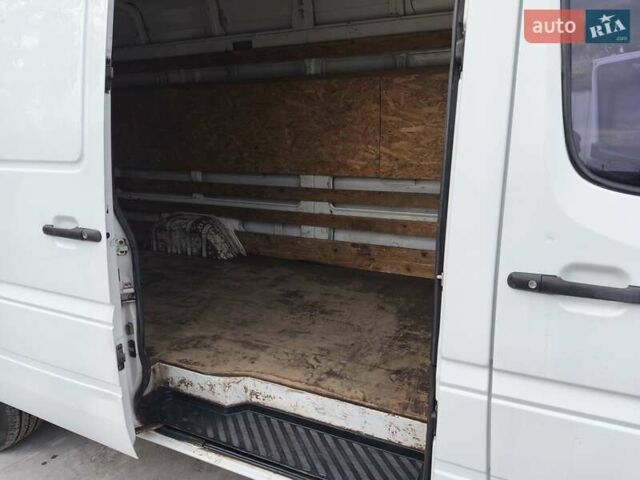 Білий Мерседес Sprinter, об'ємом двигуна 2.1 л та пробігом 536 тис. км за 7400 $, фото 35 на Automoto.ua