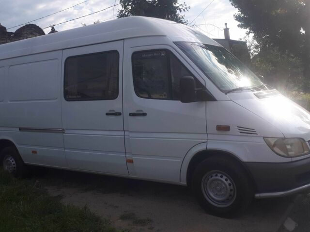 Білий Мерседес Sprinter, об'ємом двигуна 2.2 л та пробігом 500 тис. км за 10000 $, фото 13 на Automoto.ua