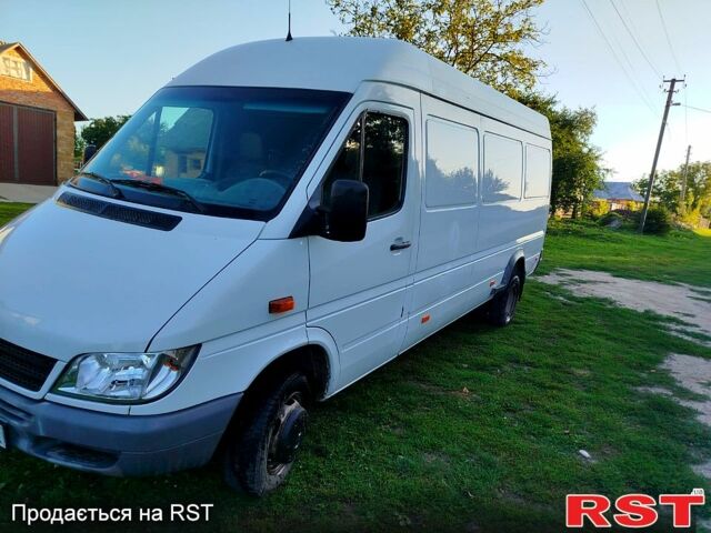 Білий Мерседес Sprinter, об'ємом двигуна 2.7 л та пробігом 378 тис. км за 12500 $, фото 1 на Automoto.ua