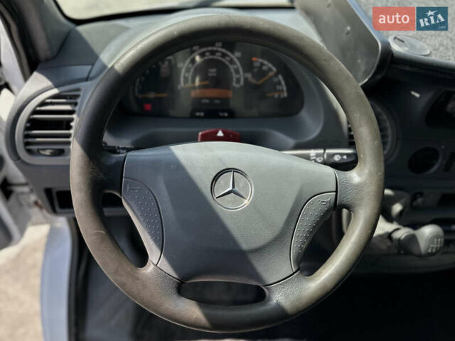 Белый Мерседес Sprinter, объемом двигателя 2.15 л и пробегом 550 тыс. км за 4600 $, фото 12 на Automoto.ua