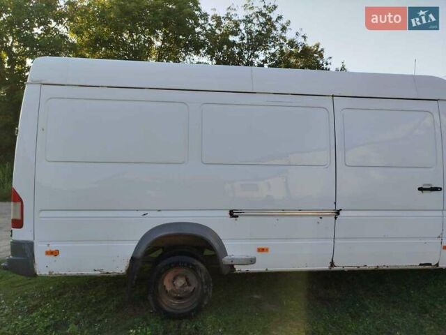 Білий Мерседес Sprinter, об'ємом двигуна 2.7 л та пробігом 378 тис. км за 12500 $, фото 3 на Automoto.ua