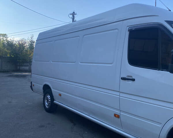 Білий Мерседес Sprinter, об'ємом двигуна 2.15 л та пробігом 358 тис. км за 11450 $, фото 3 на Automoto.ua