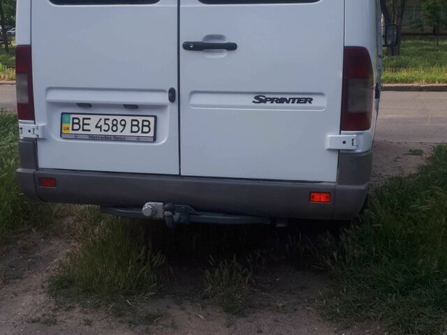 Білий Мерседес Sprinter, об'ємом двигуна 2.2 л та пробігом 500 тис. км за 10000 $, фото 12 на Automoto.ua