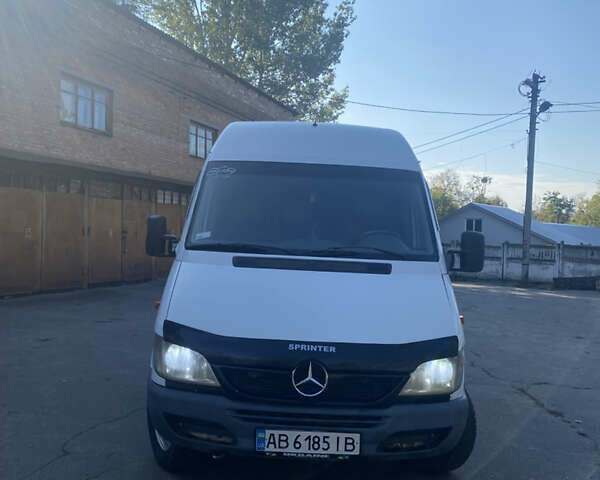 Білий Мерседес Sprinter, об'ємом двигуна 2.15 л та пробігом 358 тис. км за 11450 $, фото 1 на Automoto.ua