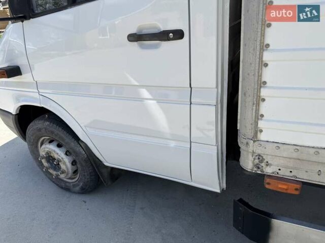 Білий Мерседес Sprinter, об'ємом двигуна 2.7 л та пробігом 557 тис. км за 17100 $, фото 5 на Automoto.ua