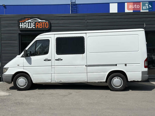Белый Мерседес Sprinter, объемом двигателя 2.15 л и пробегом 550 тыс. км за 4600 $, фото 5 на Automoto.ua